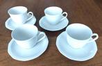 Set van 4 kop en schotels. Kleur wit. Hoogte kop 6,4 cm., Ophalen of Verzenden, Zo goed als nieuw, Effen, Kop(pen) en/of Schotel(s)