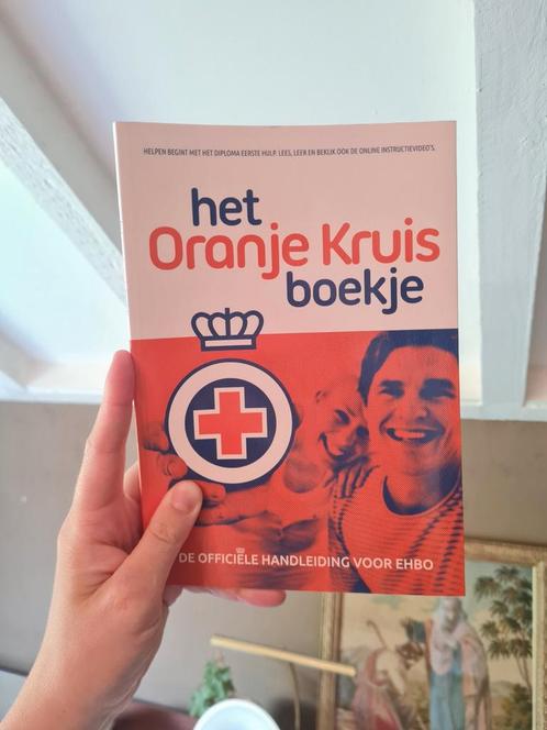 Het Oranje Kruis Boekje - Officiële EHBO Handleiding, Boeken, Advies, Hulp en Training, Zo goed als nieuw, Ophalen of Verzenden