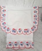 Vintage geborduurd lakensetje met eendjes., Ophalen of Verzenden, Huis en Inrichting