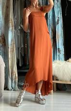 Isabel Benenato roestbruine zijden jurk 36 vib gaaf, Kleding | Dames, Jurken, Ophalen of Verzenden