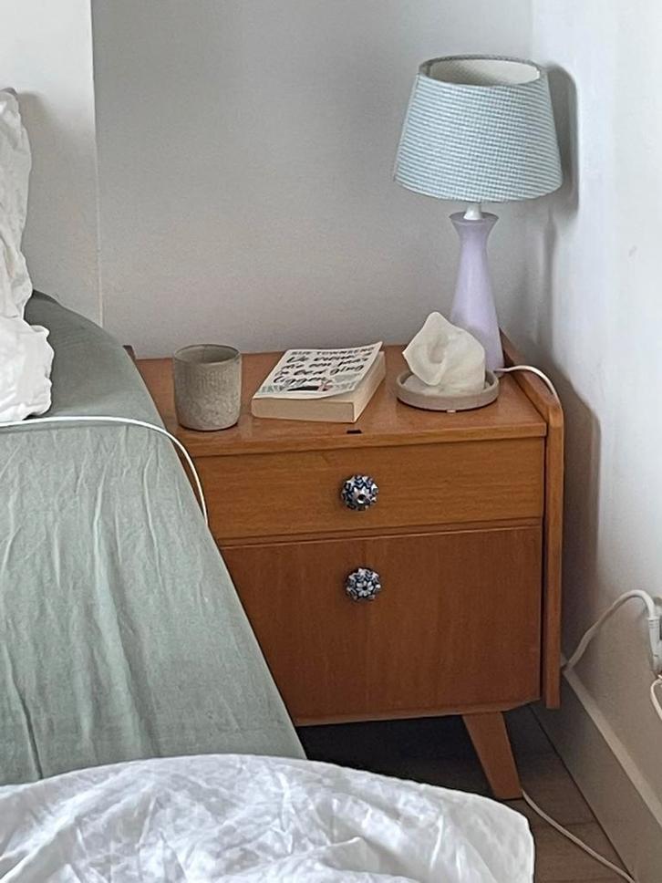 Nachtkastje scandivanisch look, Huis en Inrichting, Slaapkamer | Complete slaapkamers, Zo goed als nieuw, Eenpersoons, Ophalen of Verzenden
