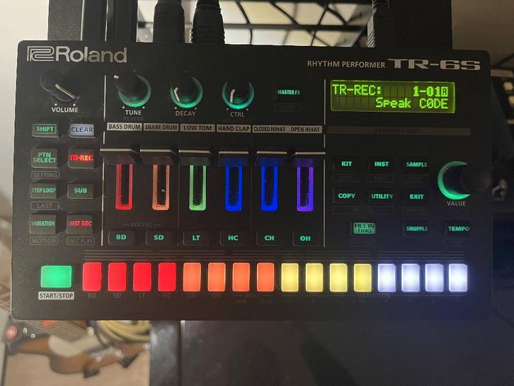 Roland TR-6S Drumcomputer, Muziek en Instrumenten, Drumcomputers, Zo goed als nieuw, Roland, Ophalen of Verzenden