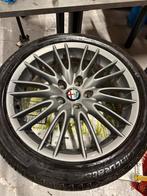 Giulietta Alfa Romeo Velgen MOOI ! - 225/45  R17 zomerbanden, Auto-onderdelen, Banden en Velgen, Velg(en), 17 inch, Ophalen of Verzenden