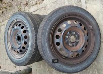 4 stalen velgen  banden voor Peugeot 107, Toyota Aygo en C1  beschikbaar voor biedingen