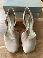 pumps Bitter Classic maat 39,5, Kleding | Dames, Schoenen, Pumps, Beige, Ophalen of Verzenden, Zo goed als nieuw