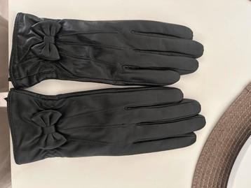 Leren handschoenen met strik - Maat S beschikbaar voor biedingen
