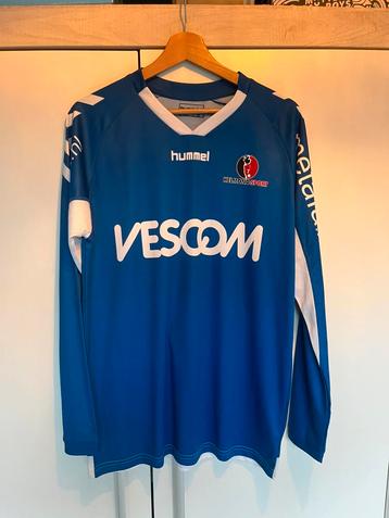 Helmond sport uitshirt 15/16 maat M beschikbaar voor biedingen