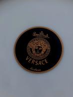 Versace, Ophalen