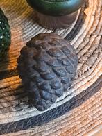 Prachtige antieke stalen dennenappel 14 x 9 cm €7,95, Antiek en Kunst, Ophalen of Verzenden