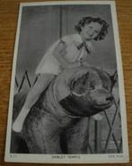 Shirley Temple met beer /nr.17, Ophalen of Verzenden, 1940 tot 1960, Ongelopen, Overige thema's