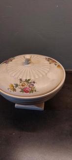 Gouda flora keramiek bonbonniere met bloemen, Ophalen of Verzenden