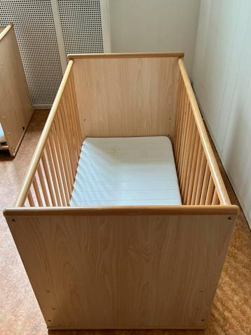 Ledikant babykamer beschikbaar voor biedingen