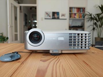 Toshiba HTP-P8 beamer beschikbaar voor biedingen