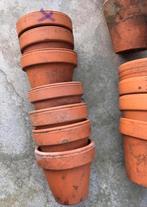 Diverse terracotta bloempotten stevige potten, Tuin en Terras, Bloempotten, Rond, Ophalen of Verzenden, Zo goed als nieuw, Balkon