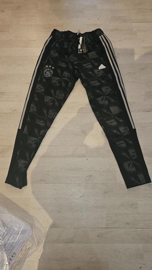Ajax UIT 3e Trainingsbroek! Diamond! 23/24! Mt S! NIEUW!, Kleding | Heren, Sportkleding, Nieuw, Voetbal, Blauw, Ophalen of Verzenden