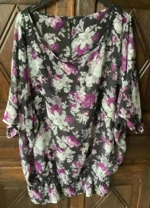 Grijs-paarse top, tuniek, blouse, bloes bloemen; OKAY V, Kleding | Dames, Blouses en Tunieken, Zo goed als nieuw, Grijs, Ophalen of Verzenden
