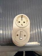 Vintage Stopcontact met Schakelaar, Doe-het-zelf en Verbouw, Elektra en Kabels, Ophalen, Gebruikt, Stopcontact