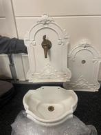 Antieke wasbak met koperen kraan en achterwand, Doe-het-zelf en Verbouw, Sanitair, Ophalen, Gebruikt, Steen, Wastafel