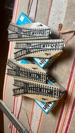 Te koop 2 x set slanke handbediende wissels van marklin 5221, Hobby en Vrije tijd, Modeltreinen | H0, Ophalen of Verzenden