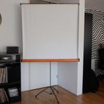 Vintage projectiescherm – uitschuifbaar & draagbaar, Audio, Tv en Foto, Projectieschermen, Ophalen of Verzenden, Handmatig, Gebruikt