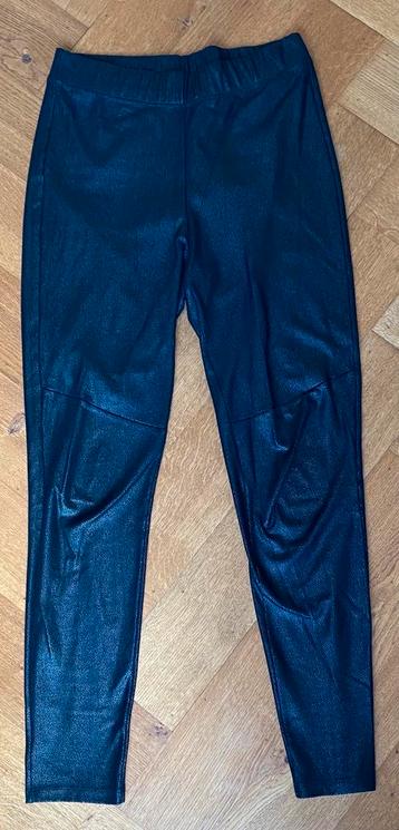 Mooie zwarte leather-look broek/legging Kyra & Ko maat M beschikbaar voor biedingen