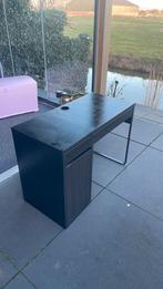 Zwart ikea bureau, Ophalen, Zo goed als nieuw, Bureau