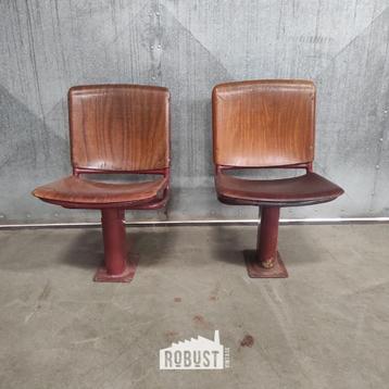 Originele Weense tramstoelen van Bremshey AG beschikbaar voor biedingen