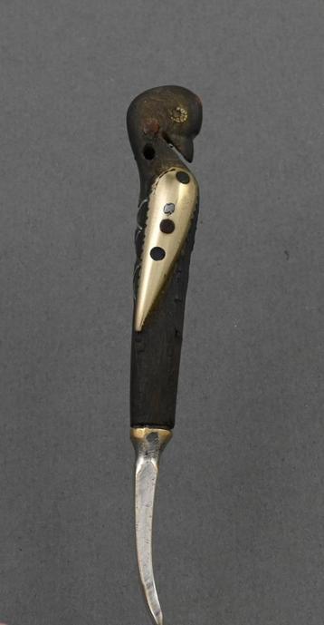 antiek lepeltje Haddad Jezzine, houten heft beschikbaar voor biedingen