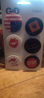 6 Stuks Buttons - Nieuw, Verzamelen, Speldjes, Pins en Buttons, Ophalen of Verzenden, Nieuw