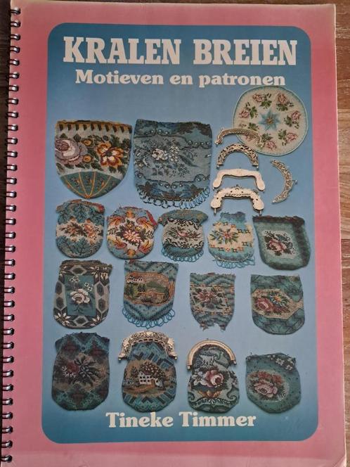 Kralen breien kralenbeursjes patronen boek - Tineke Timmer, Boeken, Hobby en Vrije tijd, Zo goed als nieuw, Breien en Haken, Verzenden