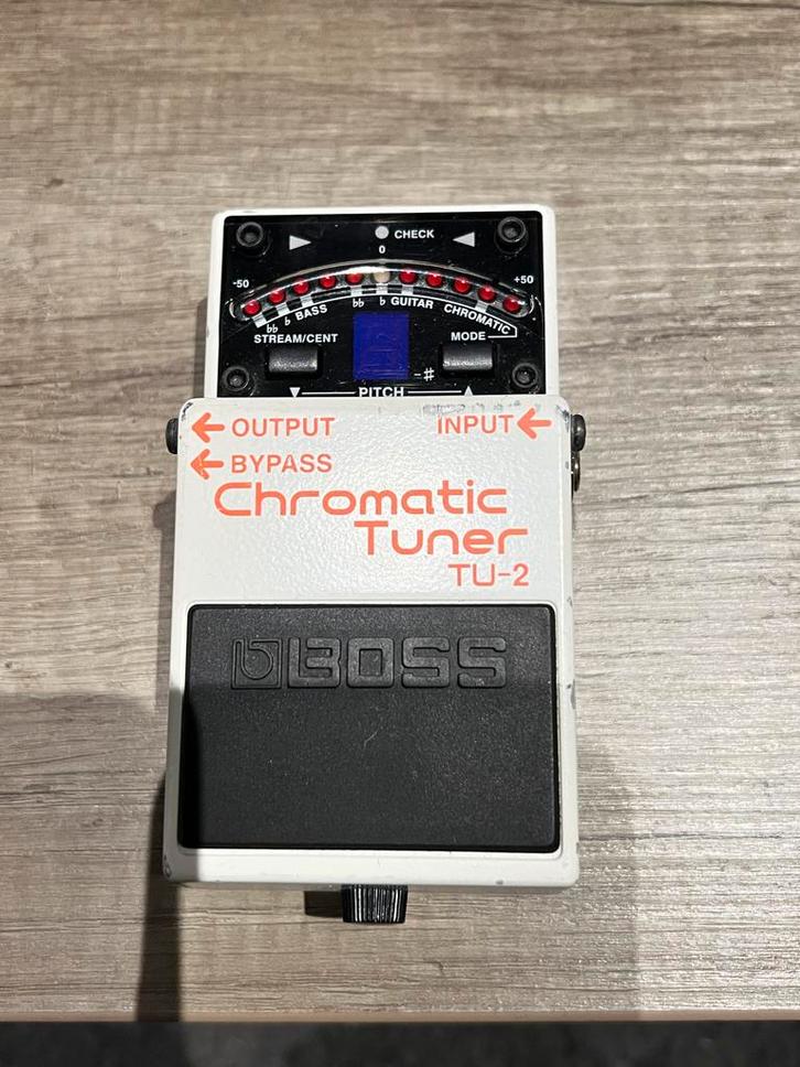 Boss chromatic tuner TU—2, Muziek en Instrumenten, Effecten, Gebruikt, Ophalen of Verzenden