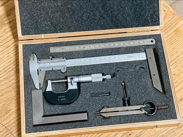 Set meetinstrumenten schuifmaat micrometer passer liniaal beschikbaar voor biedingen