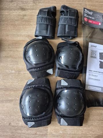 Crivit beschermingsset 9-15 jaar 50+kg beschikbaar voor biedingen