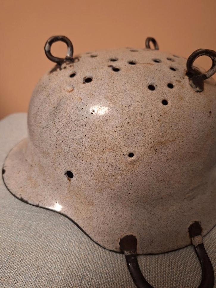 Duitse stahlhelm vergiet WW2 WO2, Huis en Inrichting, Lampen | Wandlampen, Ophalen of Verzenden