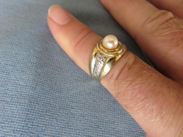 Ring met 2 stenen en parel in 8 karaat goud, Sieraden, Tassen en Uiterlijk, Ringen, Gebruikt, Dame, 17 tot 18, Goud, Goud, Ophalen of Verzenden
