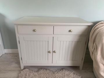 Beige ladekastje kastje lades schoenenkastje makeup-tafel beschikbaar voor biedingen