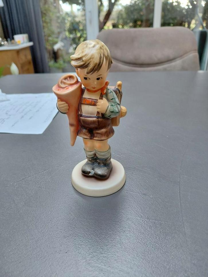 Hummel Beeldje - Schooljongen #80, Verzamelen, Beelden en Beeldjes, Zo goed als nieuw, Hummel, Ophalen of Verzenden