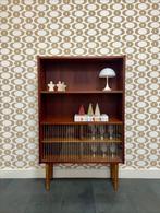 Vintage Deense boekenkast met glazen schuifdeuren, Huis en Inrichting, Ophalen, Gebruikt, 50 tot 100 cm, Deens vintage