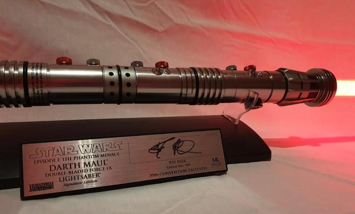 Master Replicas Darth Maul Lightsaber TPM 2006 SDCC Exclusiv, Verzamelen, Star Wars, Zo goed als nieuw, Replica, Ophalen of Verzenden