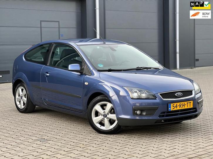 Ford Focus 1.6-16V FIRST EDITION BJ05 AIRCO LMV, Auto's, Ford, Bedrijf, Te koop, Focus, ABS, Airbags, Airconditioning, Boordcomputer