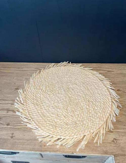 Showroom uitverkoop - Madam Stoltz Placemats 4 stuks naturel, Huis en Inrichting, Woonaccessoires | Onderzetters, Nieuw, Bord