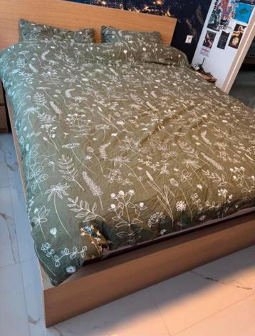 Ikea malm bed compleet met nachtkastje - afbeelding 2