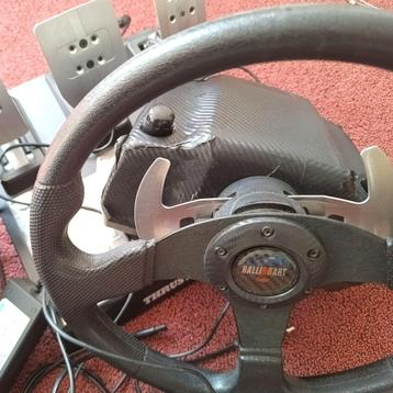 Logitech G27 modded full size stuurwiel + Thrustmaster pedal beschikbaar voor biedingen