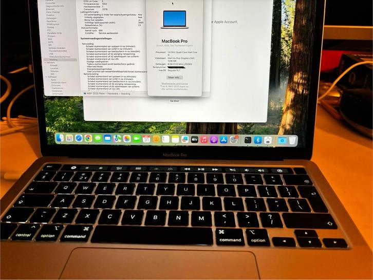 Macbook pro 2020, Computers en Software, Apple Macbooks, Zo goed als nieuw, MacBook Pro, 13 inch, Minder dan 2 Ghz, 128 GB of minder