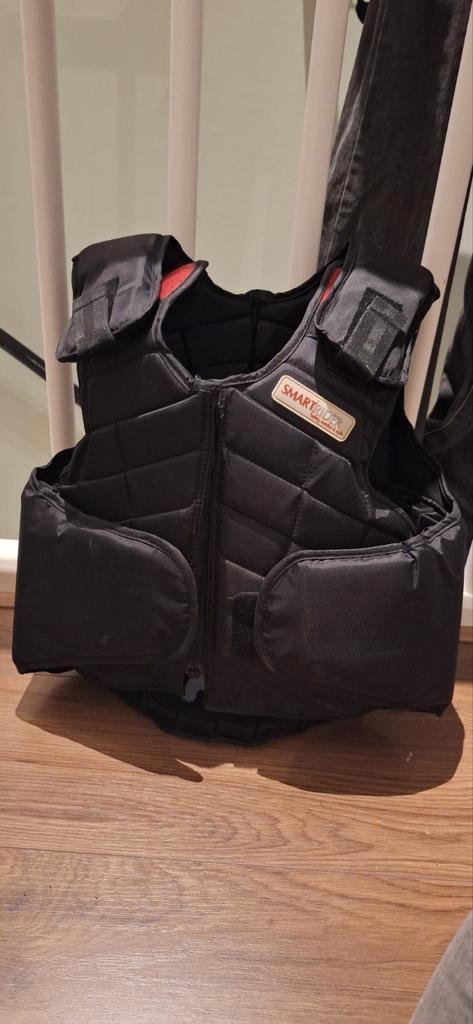 super mooie bodyprotector voor het paardrijden smartrider!, Dieren en Toebehoren, Paarden en Pony's | Beschermers, Zo goed als nieuw