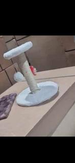 Kitten krapaal met speeltjes 35 stuks 30 euro, Dieren en Toebehoren, Ophalen of Verzenden, Zo goed als nieuw, Krabpaal