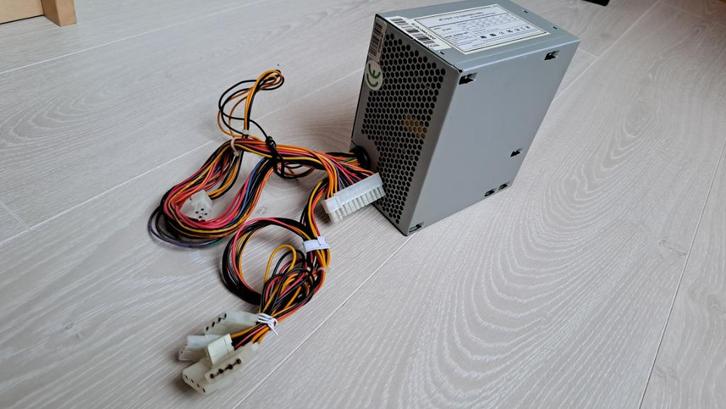 400 Watt voeding PC, Computers en Software, Interne voedingen, Gebruikt, Ophalen