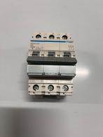 Hager installatieautomaat B6A 3P NBN306, Doe-het-zelf en Verbouw, Elektra en Kabels, Ophalen, Gebruikt, Overige typen