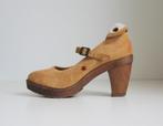 Cubanas - NIEUWstaat / oker geel / hakken / maat 7 = 41, Pumps, Verzenden, Geel, Zo goed als nieuw