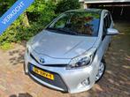 Toyota Yaris 1.5 Full Hybrid Dynamic Panoramadak/Navi, Auto's, Toyota, 47 €/maand, Origineel Nederlands, Te koop, Huisgarantie